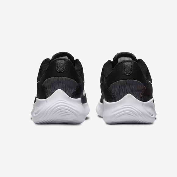 Barley worn Nikes experience run 11’s - Picture 3 of 4